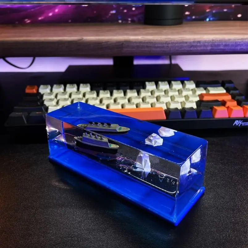 UNSINKABLE CRUISE SHIP ORNAMENT