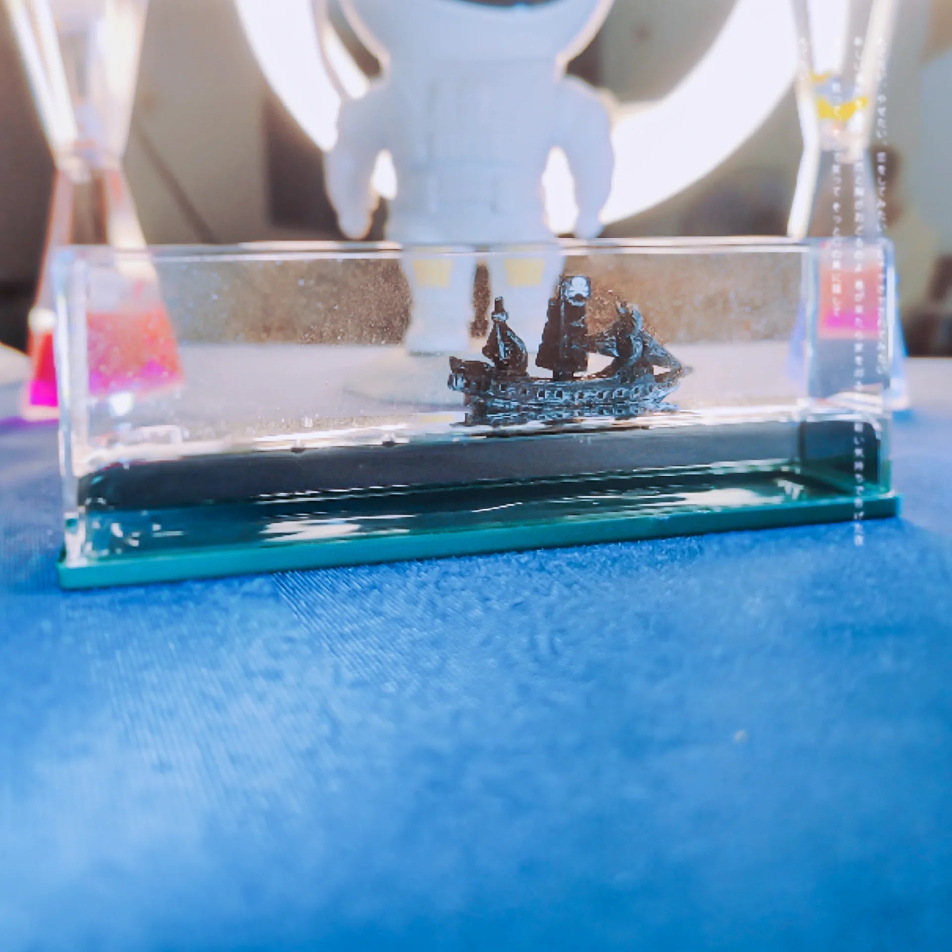 UNSINKABLE CRUISE SHIP ORNAMENT